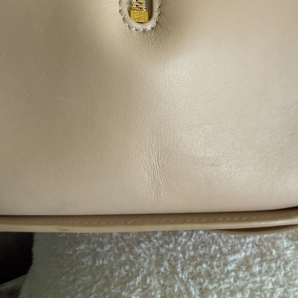 Loewe Hammock Bag - Picture 5 of 9